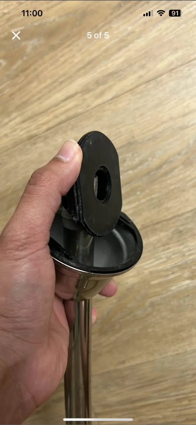 Curved Shower Curtain Rod - Silver image indicator(5)