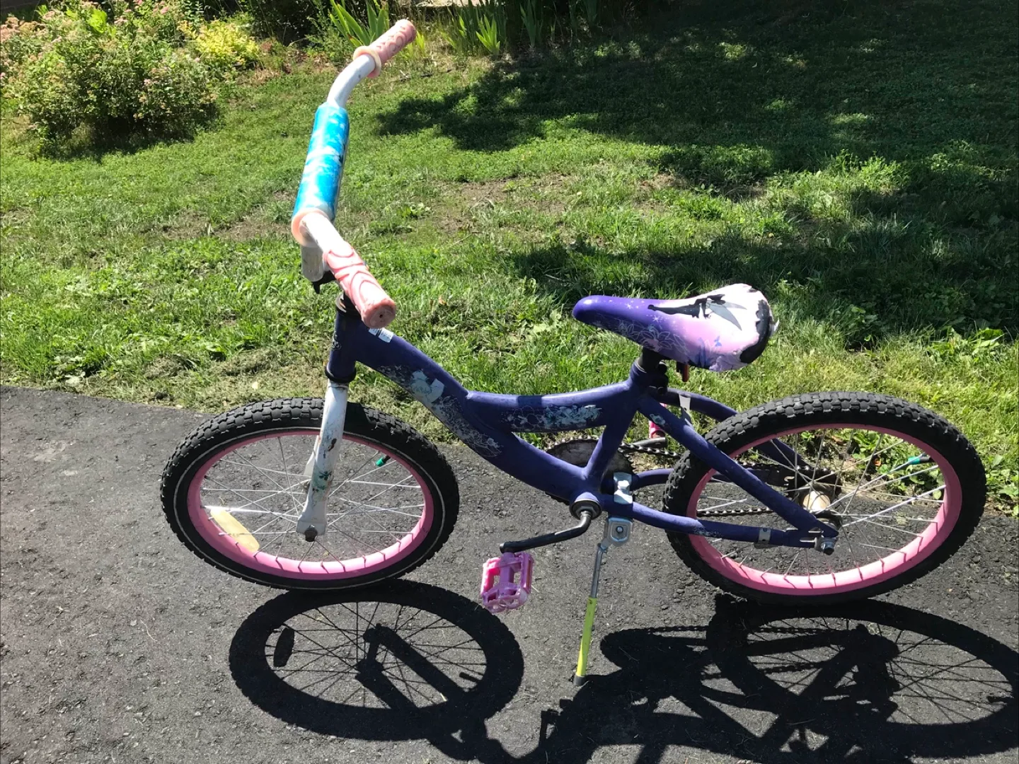 Kids Bike and Scooter Set thumbnail