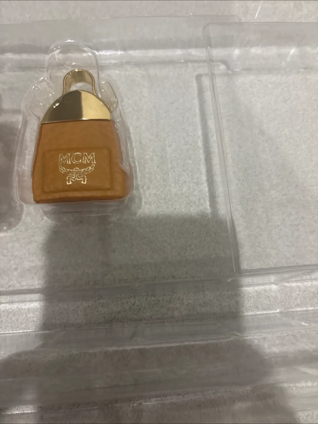 MCM mini perfume image indicator(2)