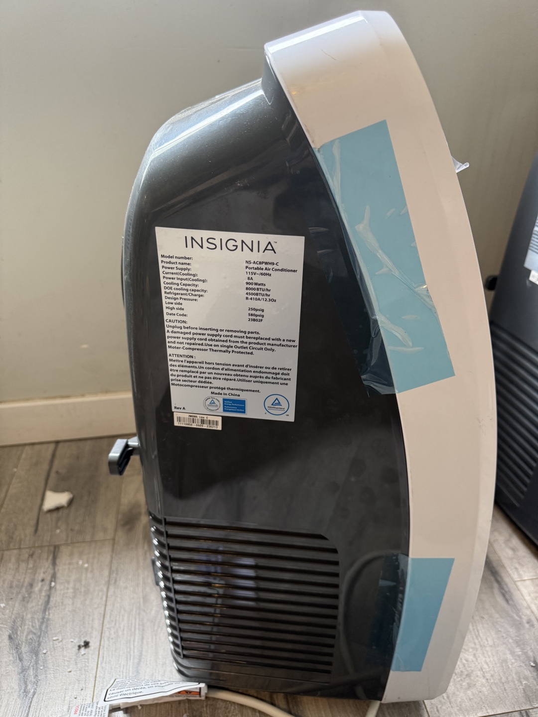 New Insignia Portable Air Conditioner - White - photo 2