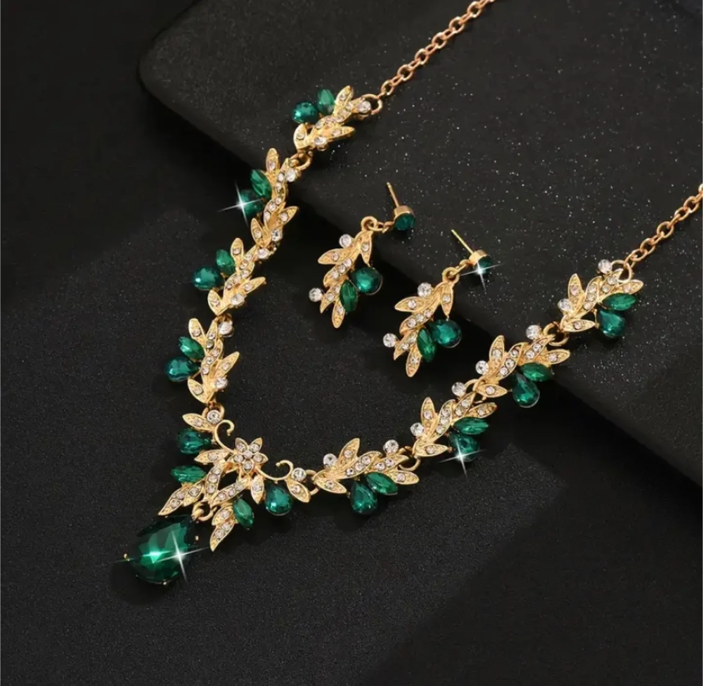 Green & Gold Necklace and Earring Set thumbnail