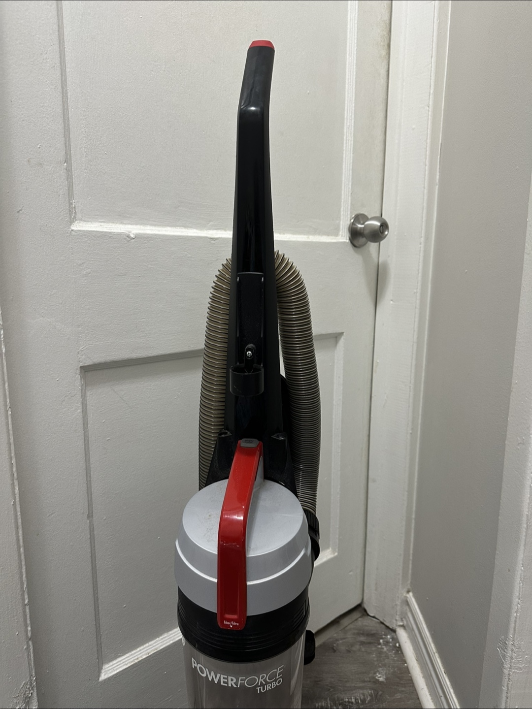 Bissell PowerForce Turbo Vacuum - photo 3