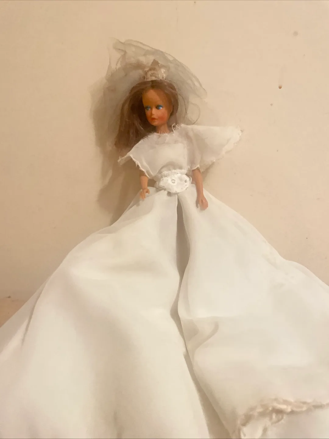 Vintage Sandy Wedding Dress Doll thumbnail