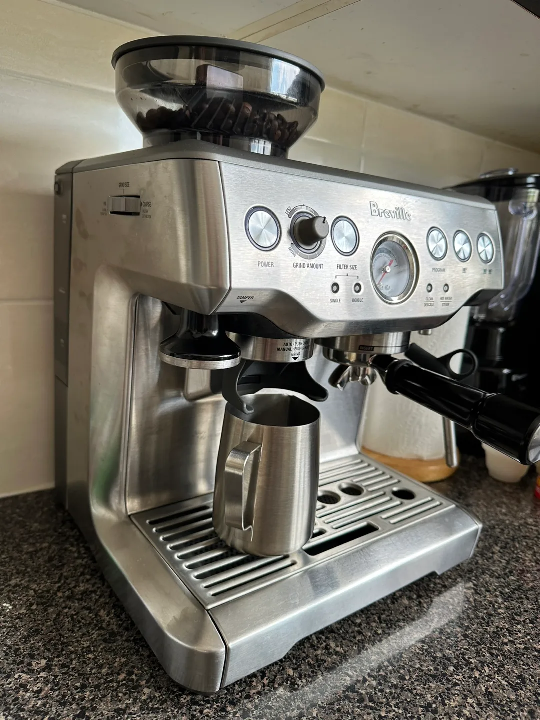 Breville Barista Express Espresso Machine image indicator(2)