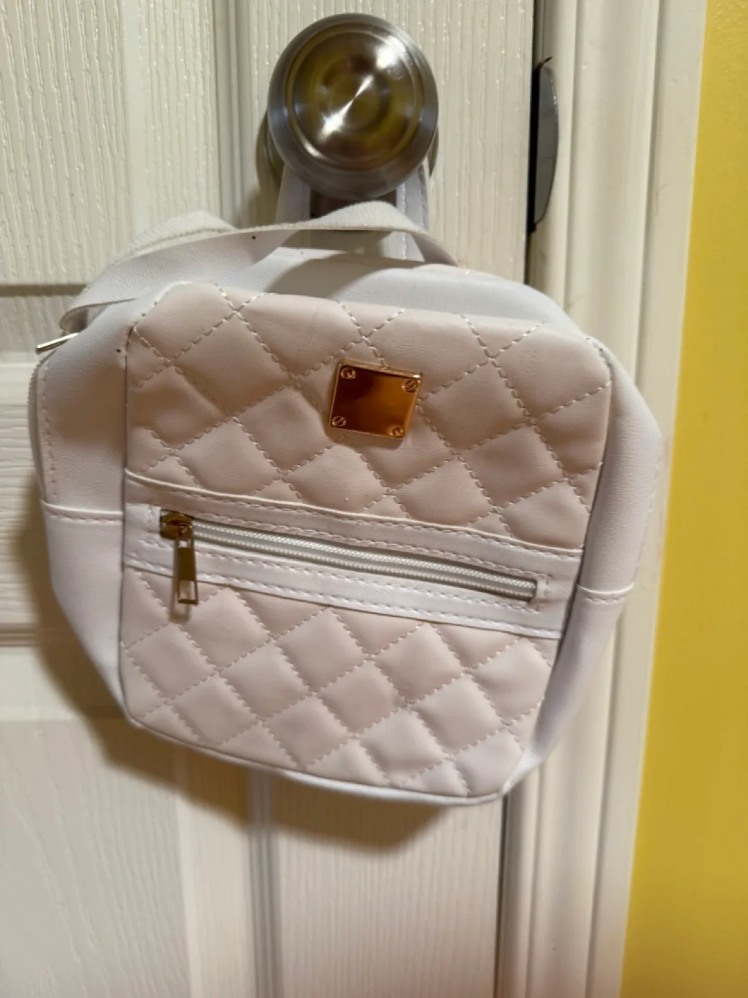 White Quilted Mini Backpack 🇨🇦🍁 image indicator(2)