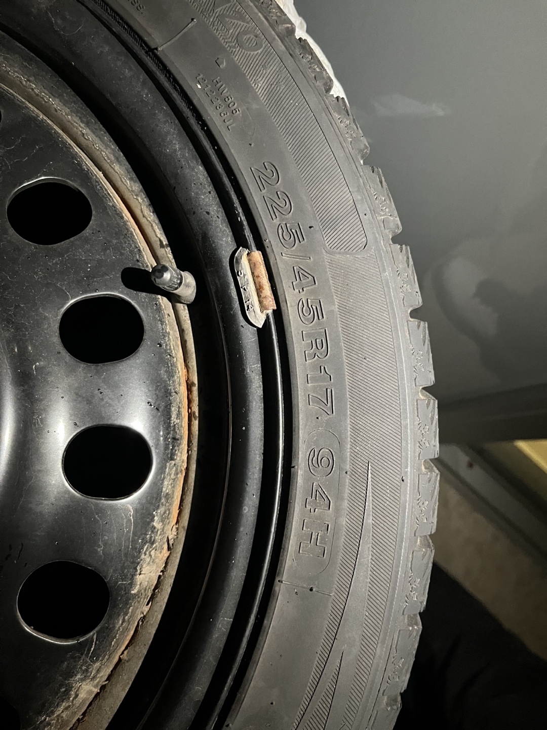 225/45R17 94H Tire - photo 4