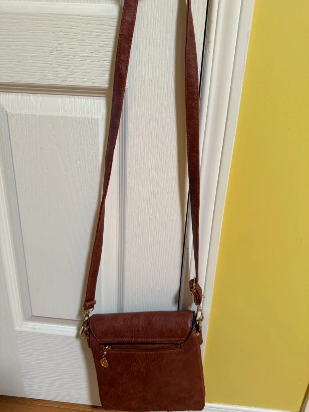 Brown Crossbody Bag 🇨🇦 image indicator(4)