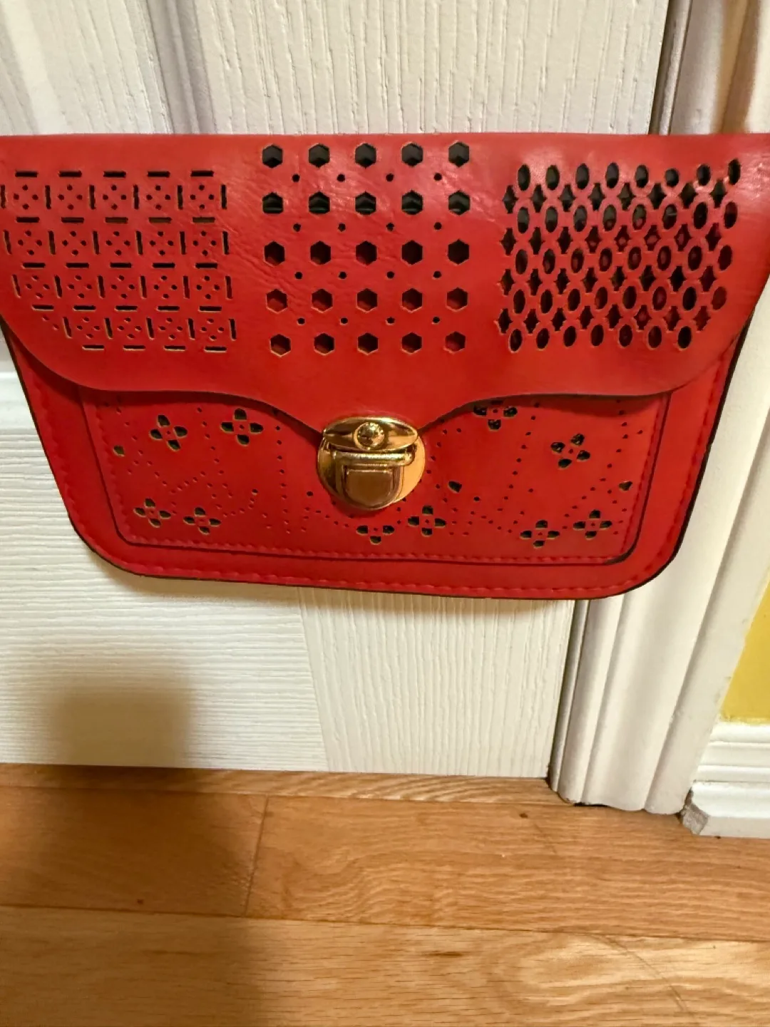 Red Crossbody Bag 🇨🇦 image indicator(2)