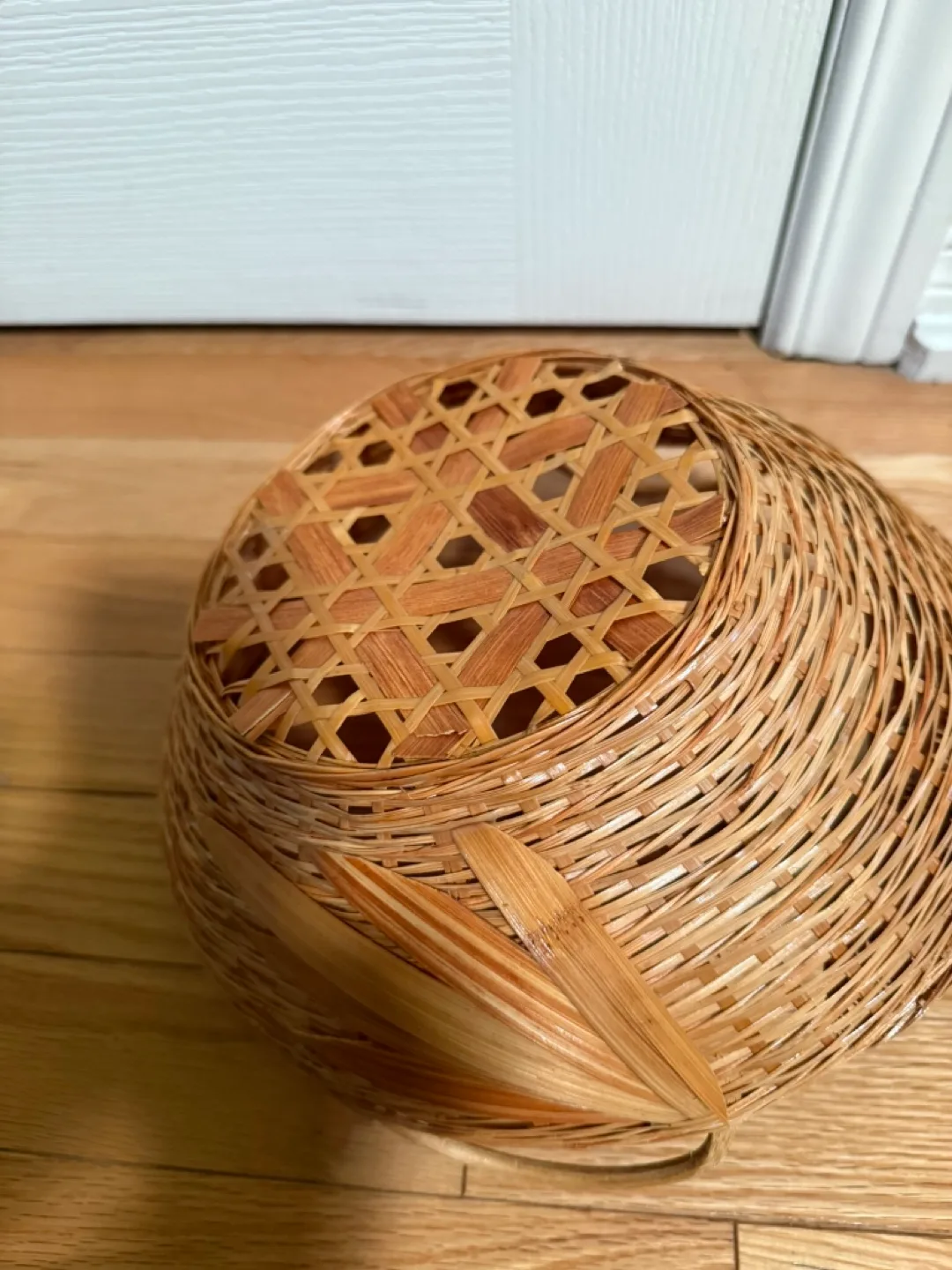 Wicker Chicken Basket 🇨🇦🍁 image indicator(2)