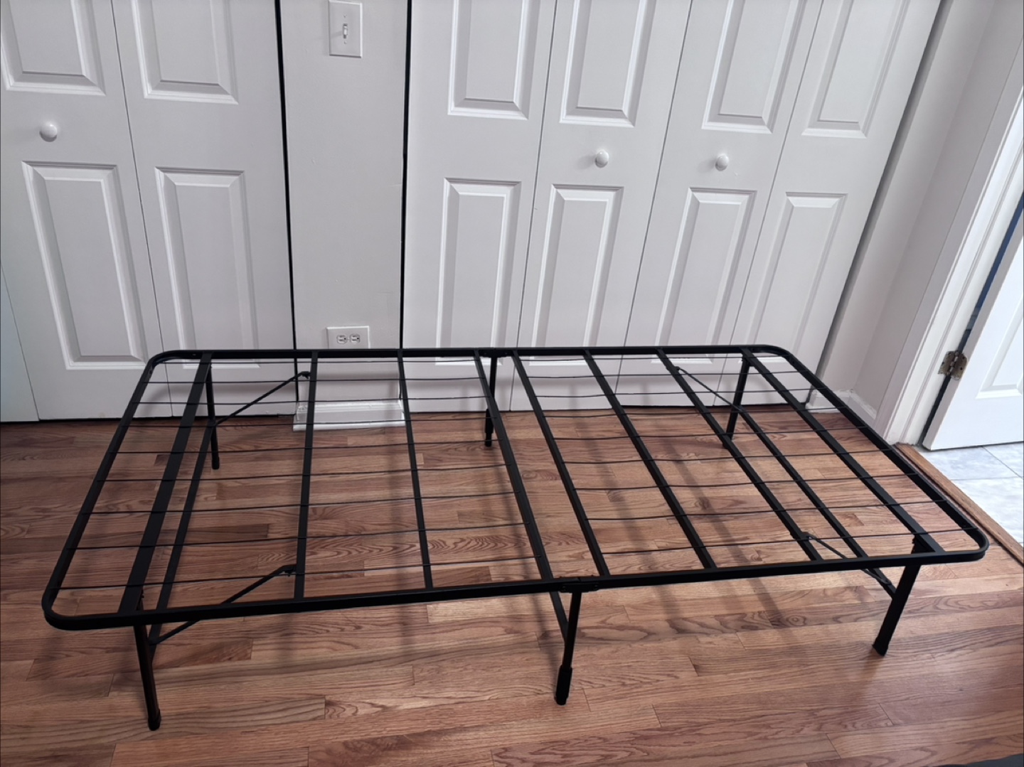 Metal Bed Frame - Black - photo 3