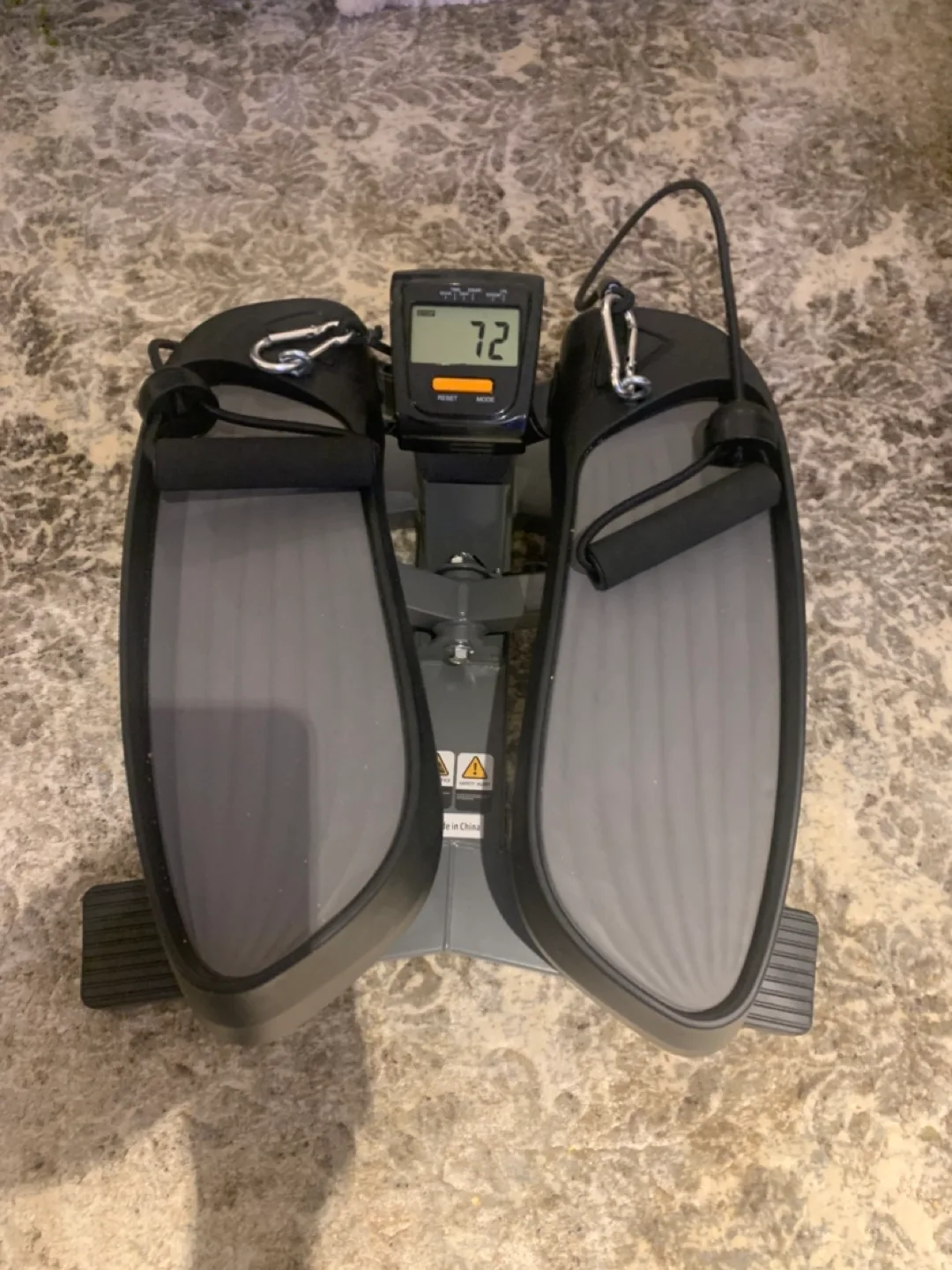 Sportsroyals Mini Stair Stepper with Resistance Band image indicator(5)