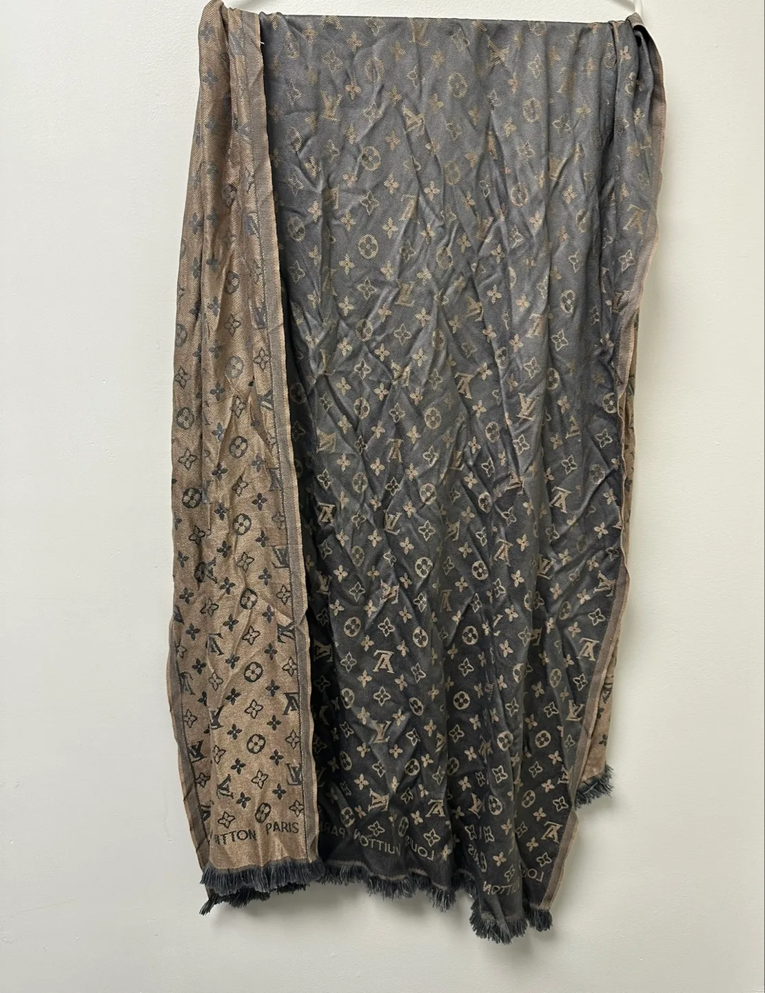 Louis Vuitton Shawl - Brown/Grey thumbnail