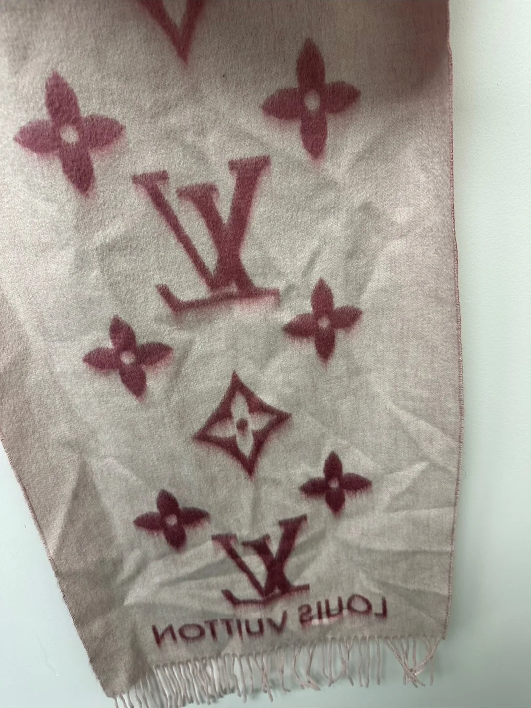 Louis Vuitton Pink/Burgundy Shawl thumbnail