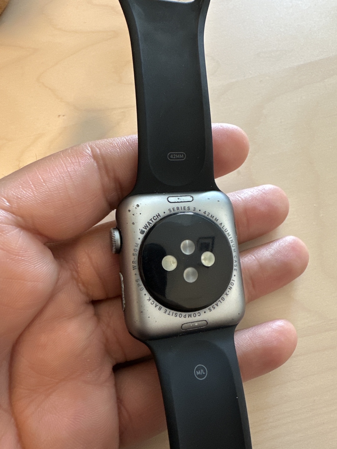 Apple Watch Series 3 42mm - photo 2