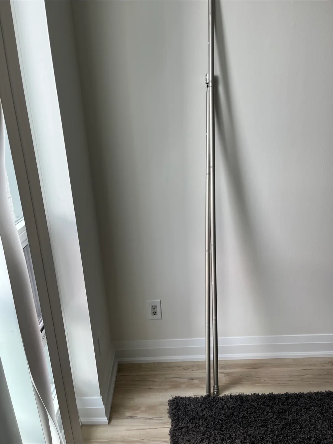 Adjustable Curtain Rod with Mounting Hardware image indicator(3)