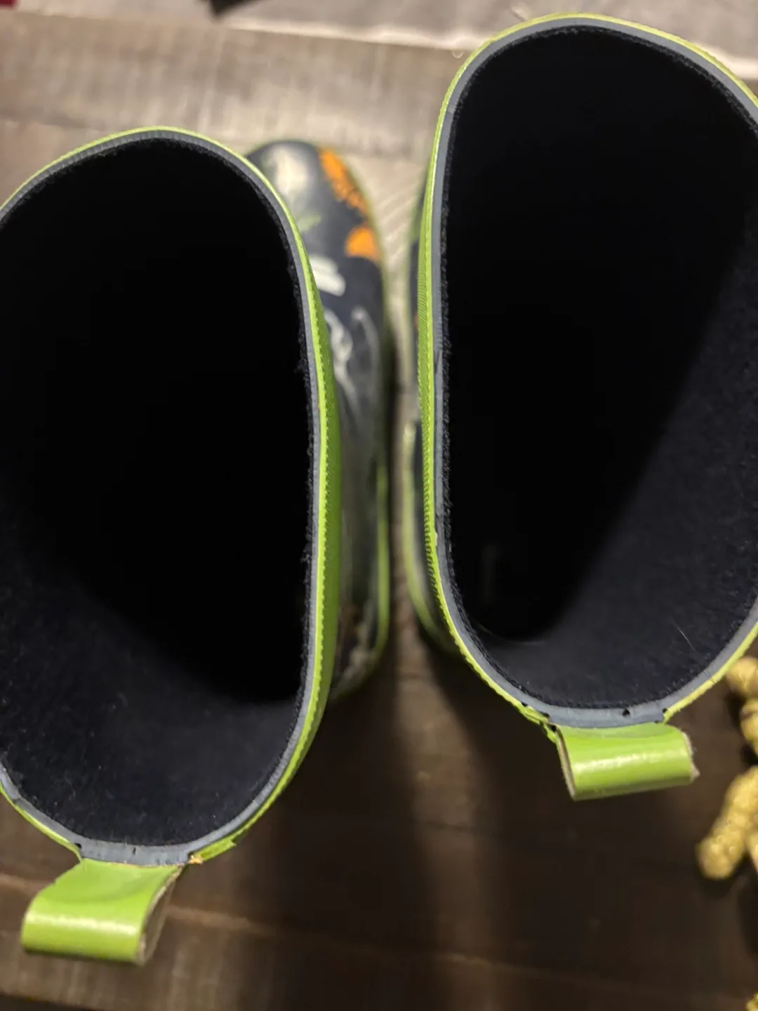 George Dinosaur Rain Boots - Size 3 image indicator(3)