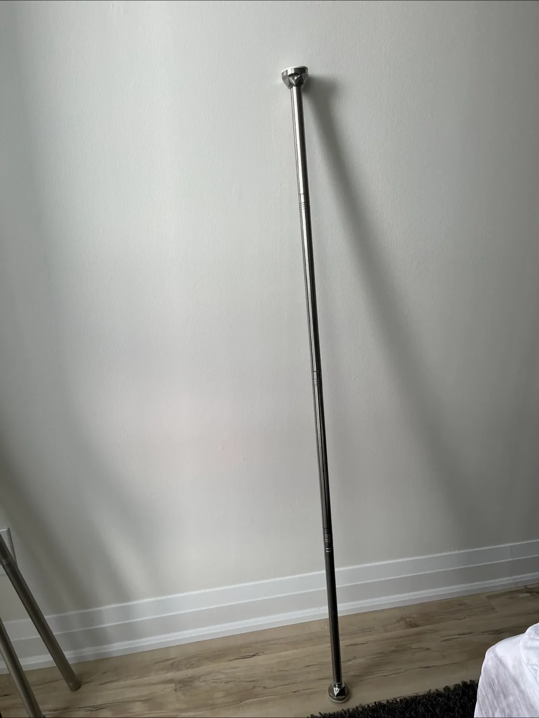 No Drill adjustable Tension Shower Curtain Rod image indicator(2)