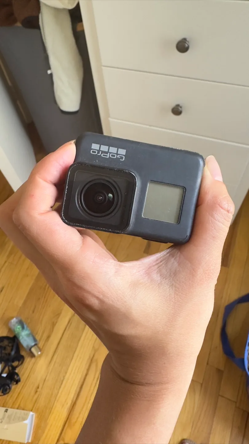 GoPro vero 7 Black Action Camera with Charger thumbnail