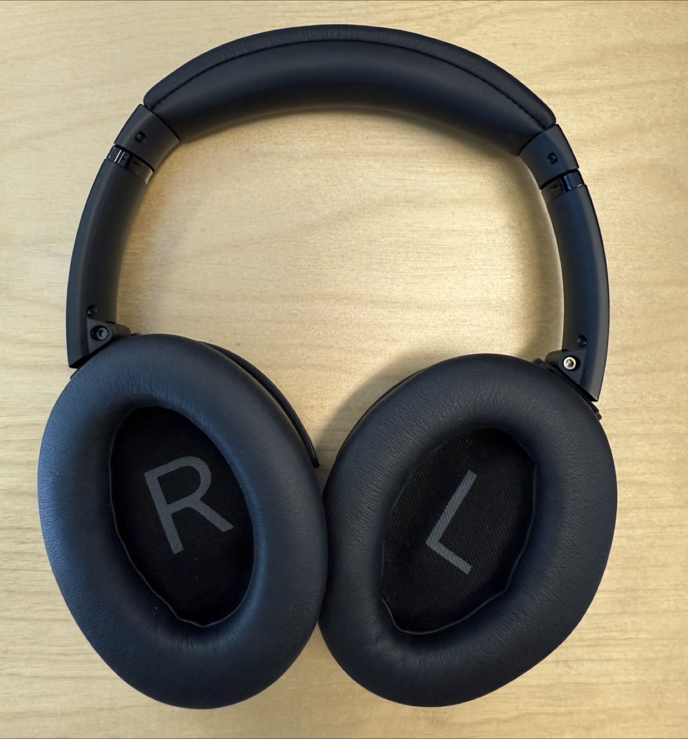 Bose QuietComfort Black Headphones - photo 4