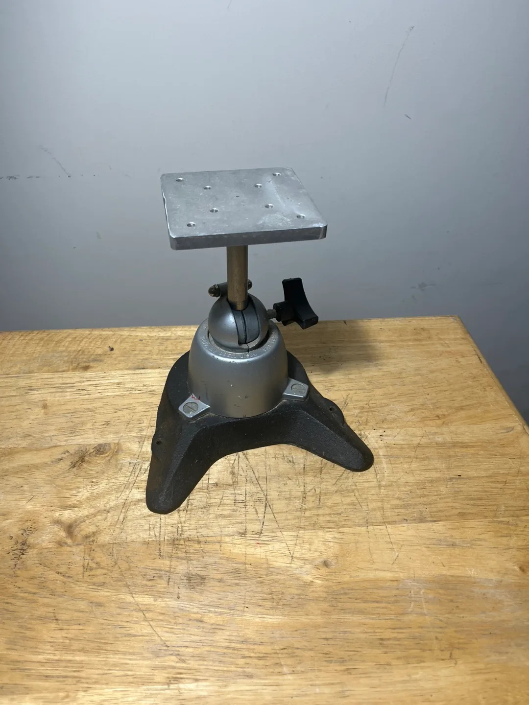 carving vice PanaVise Model 808 thumbnail