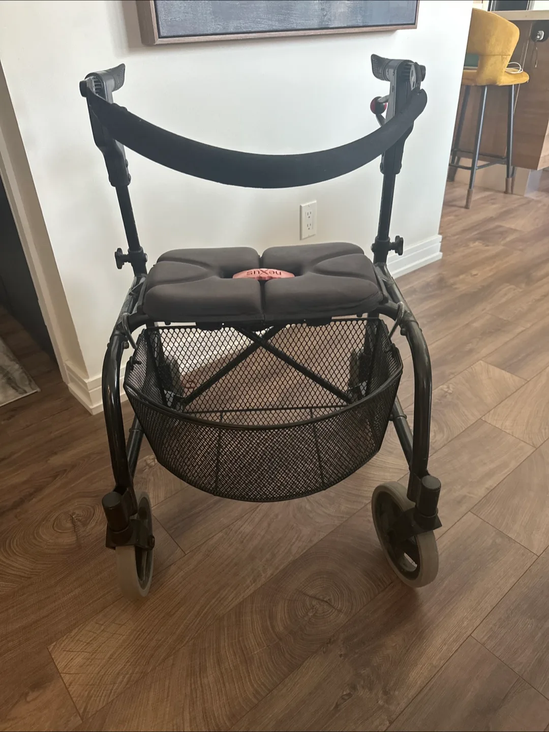 Nexus Walker with Seat & Basket image indicator(4)