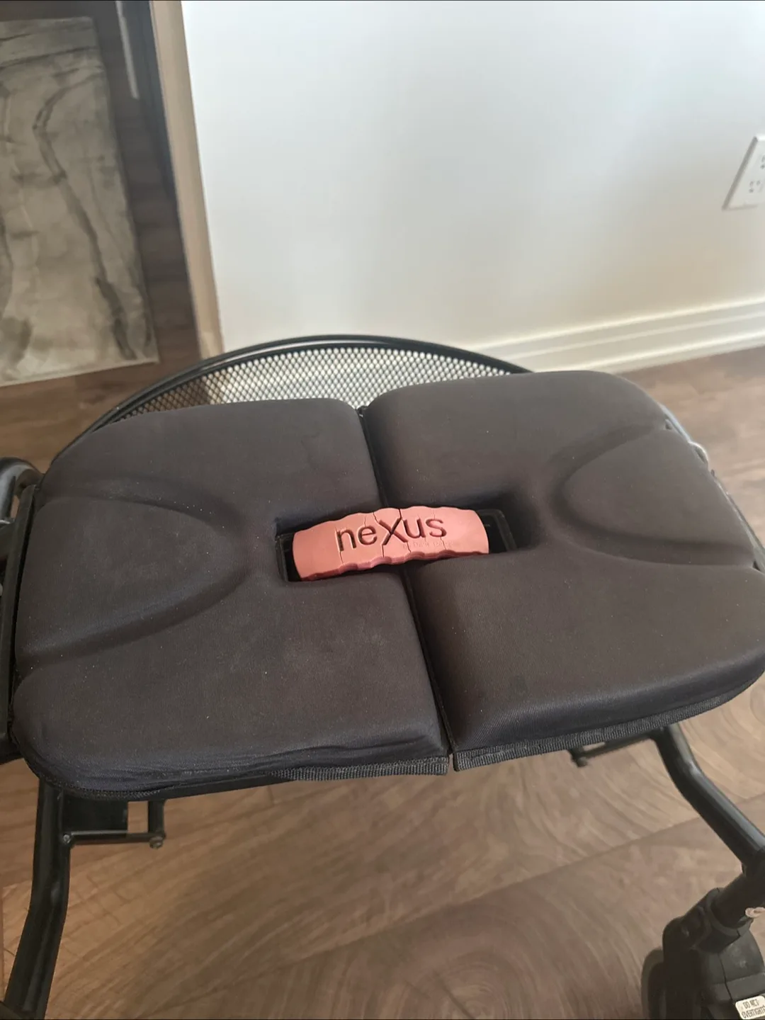 Nexus Walker with Seat & Basket image indicator(5)