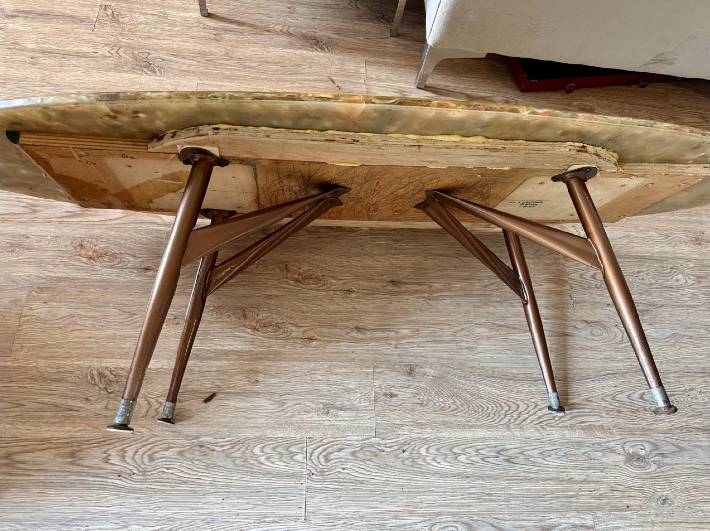Surfboard shaped MCM abalone resin coffee table - photo 2