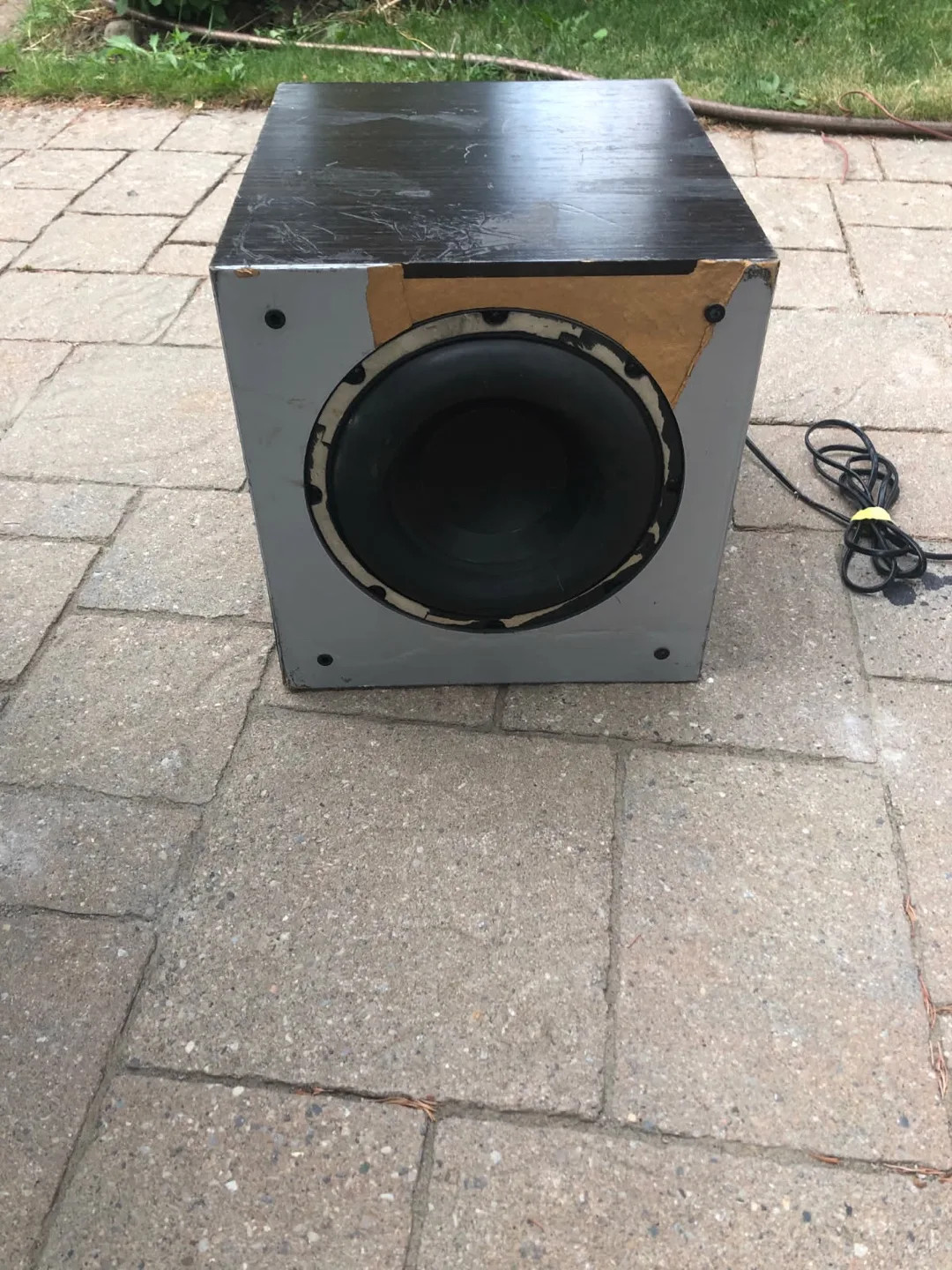 Polk Audio Powered Subwoofer thumbnail