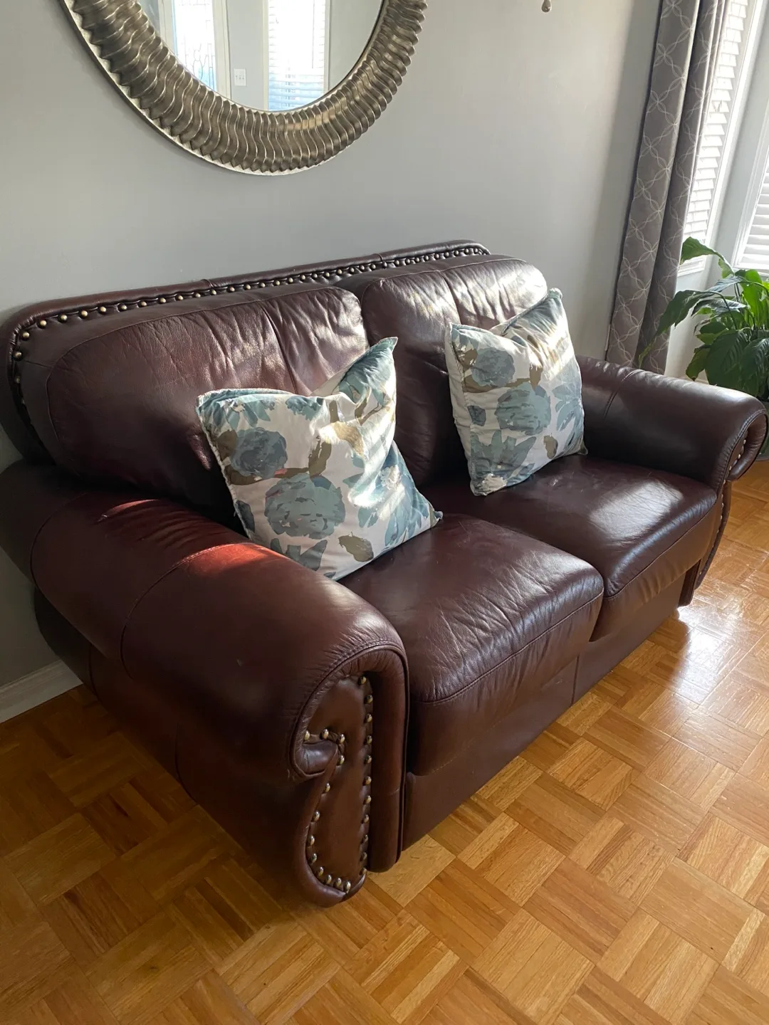 Leather Loveseat Sofa - Brown image indicator(2)