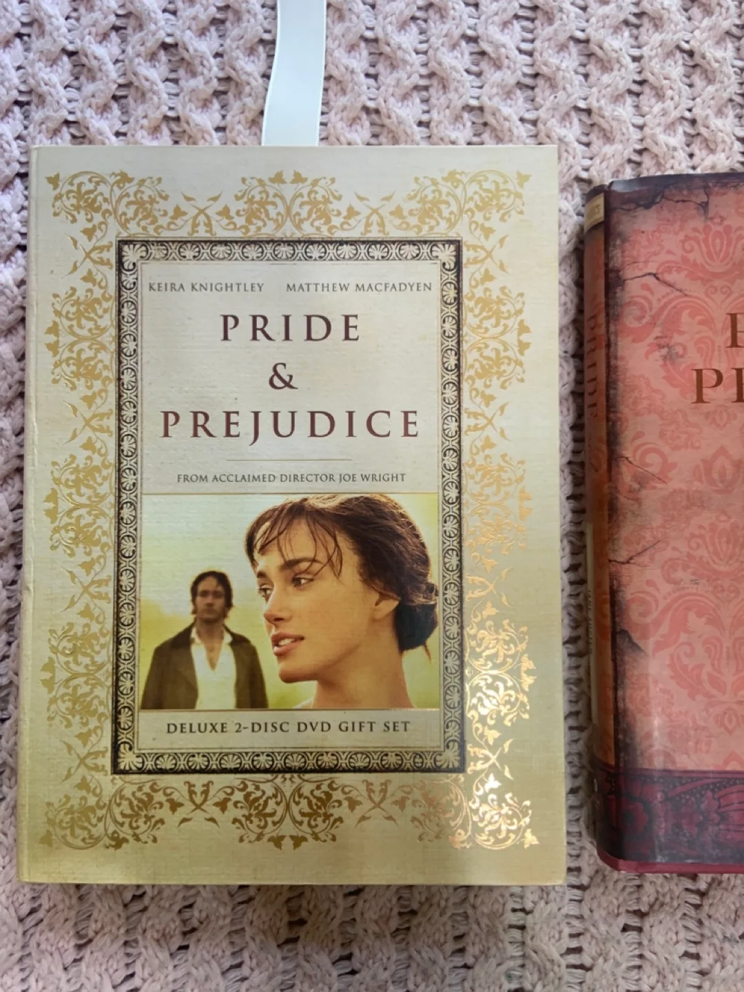 Pride & Prejudice Deluxe 2-Disc DVD Gift Set image indicator(2)