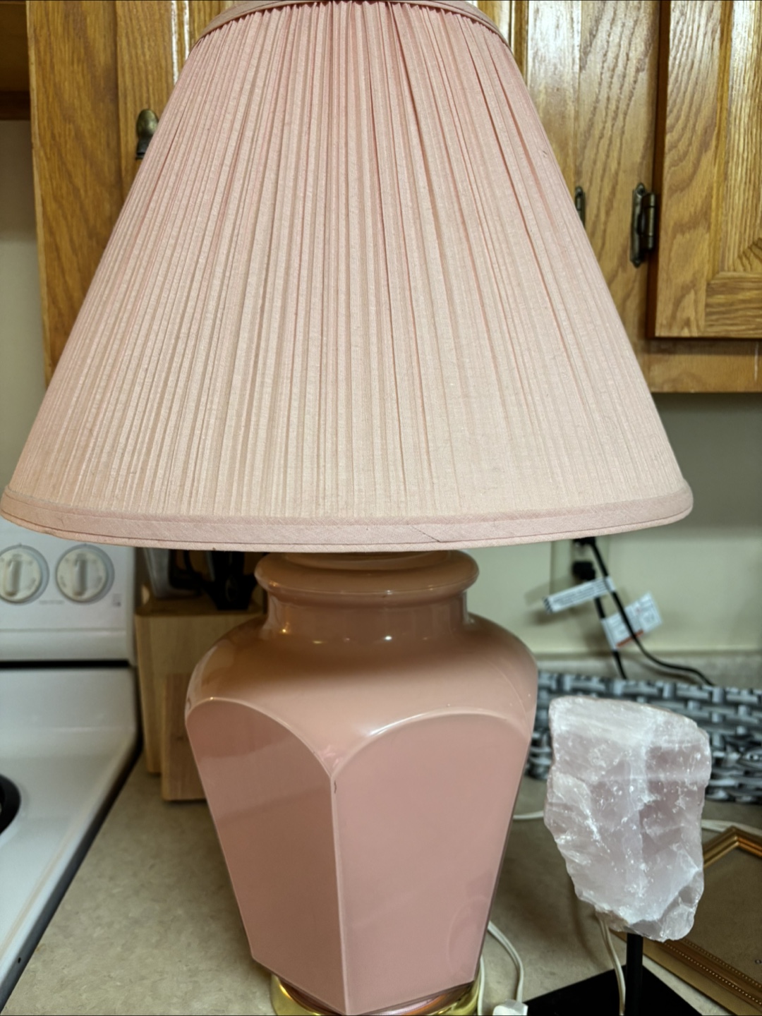 Home Decor Lot: Lamp, Vase, Quartz, Frame, etc - photo 2