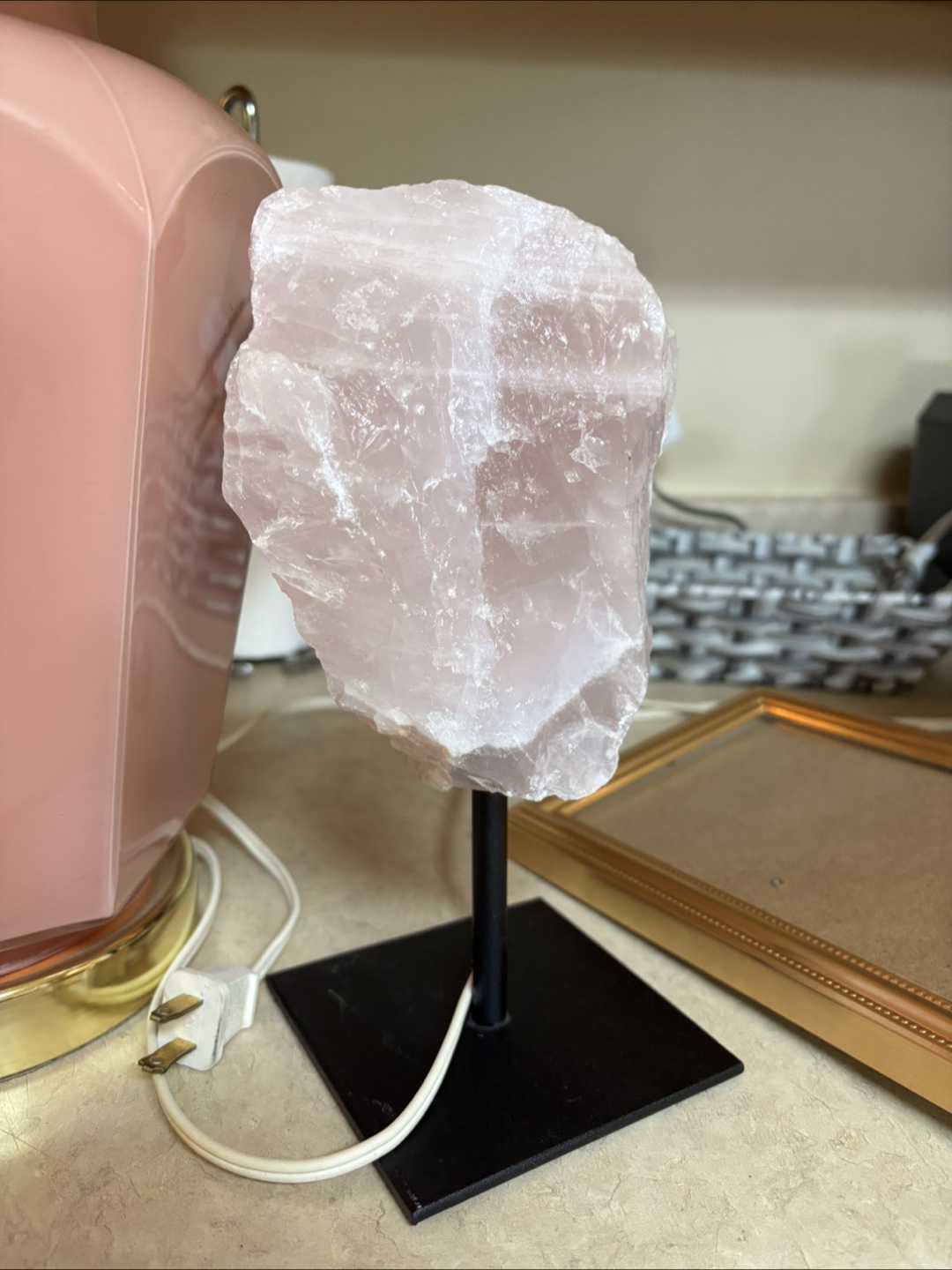 Home Decor Lot: Lamp, Vase, Quartz, Frame, etc - photo 3