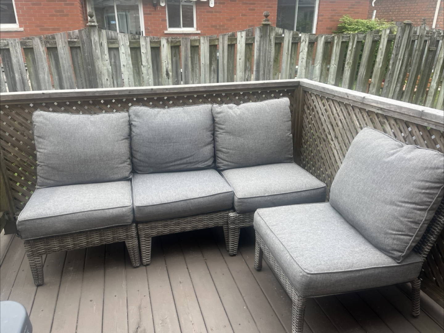 Patio furniture - photo 2