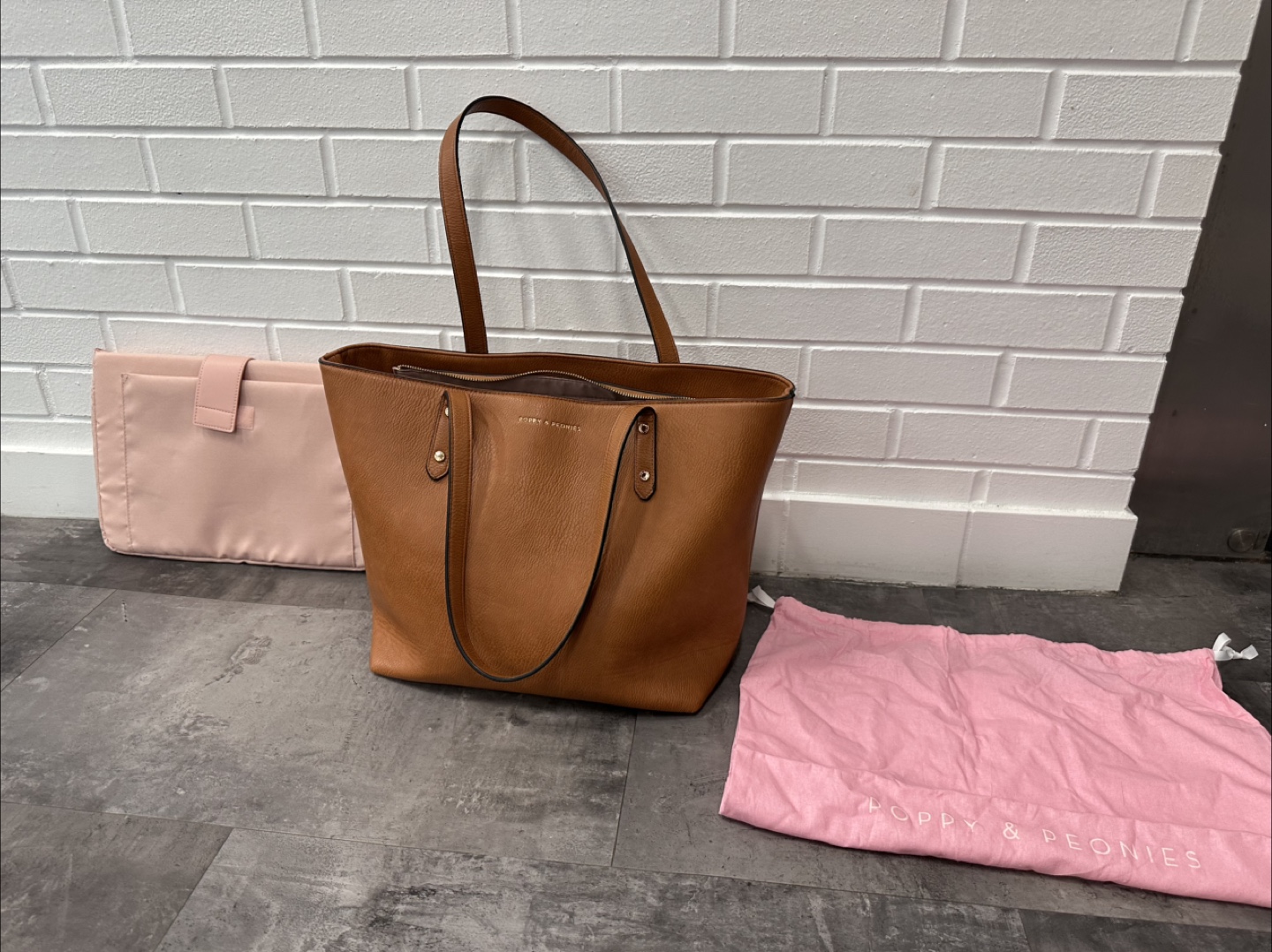Poppy & Peonies Brown Tote Bag - photo 2
