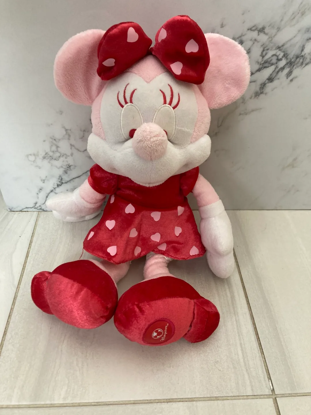 🇨🇦🍁Disney 12-inch Minnie Mouse Plush Toy thumbnail