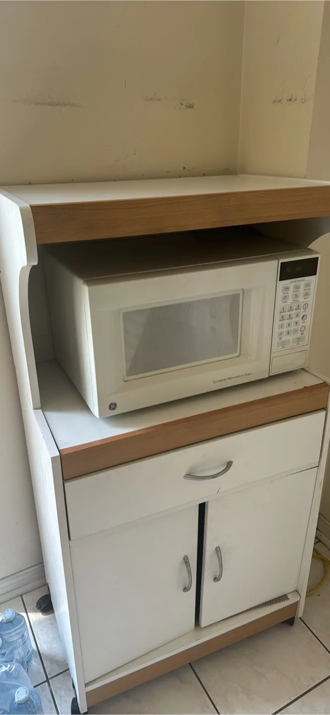 Microwave cart with storage thumbnail