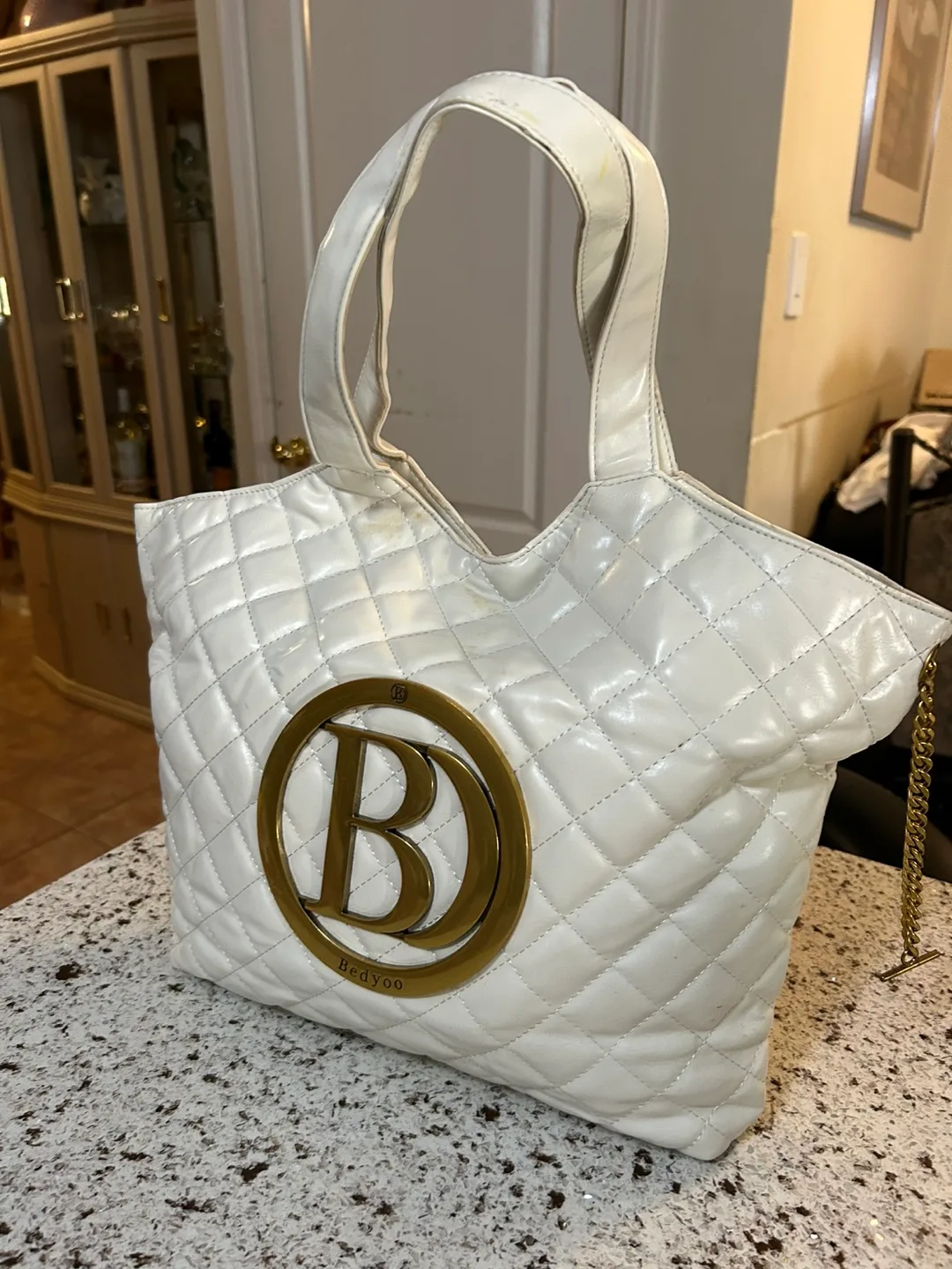 Beddyoo White Quilted Tote Bag thumbnail