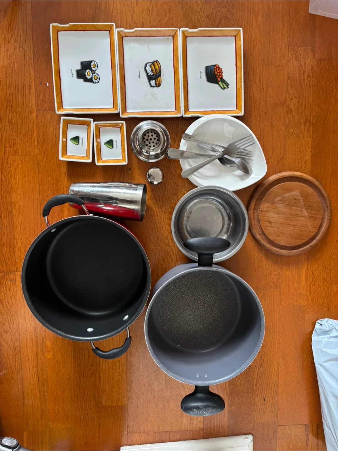 Mixed Kitchenware Set - Pots, Dishes, Utensils