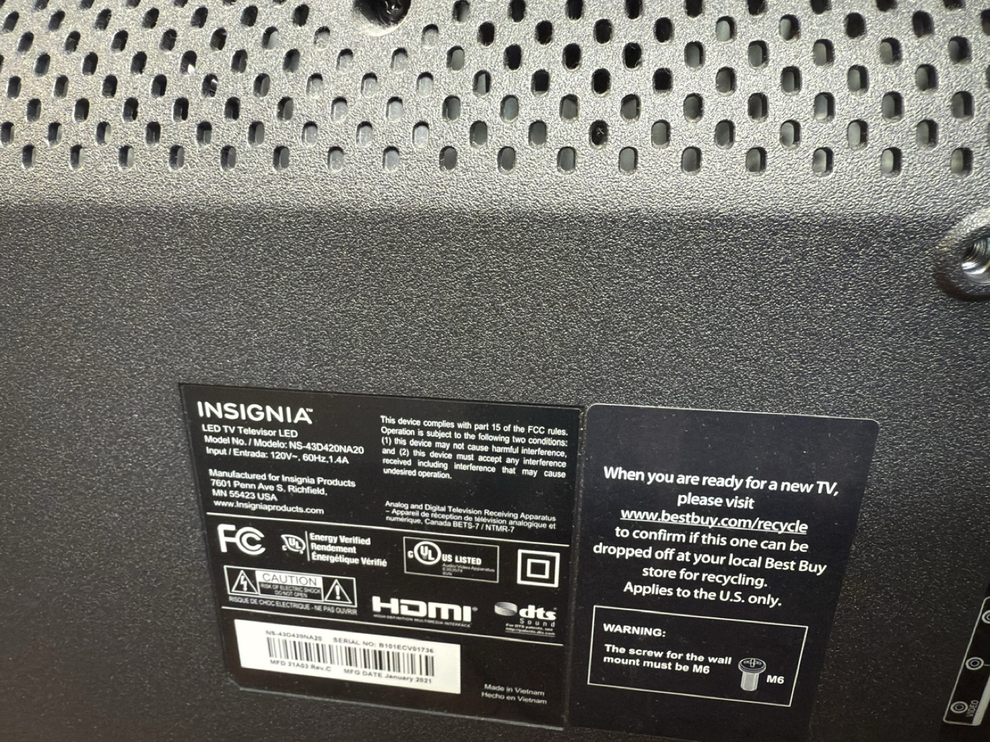 Insignia 43" LED TV Model NS-43D420NA20