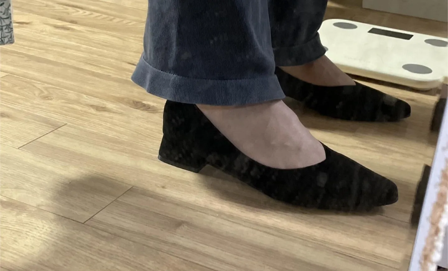 Joanne Stiletto Flats (Chaakan) - Sizes 6.5, 7 image indicator(2)