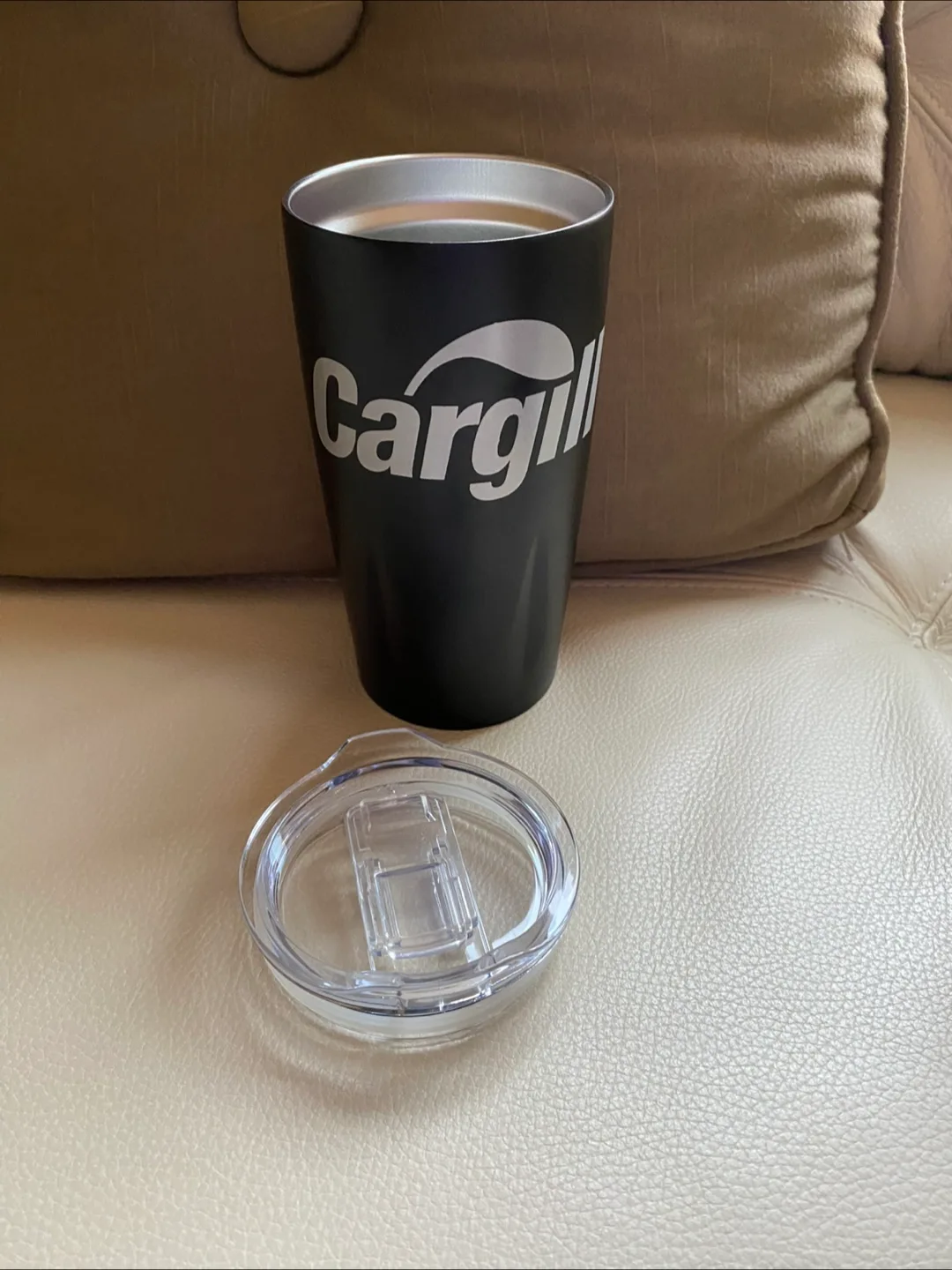 🇨🇦Cargill Black Tumbler water bottle with Lid🍁 thumbnail