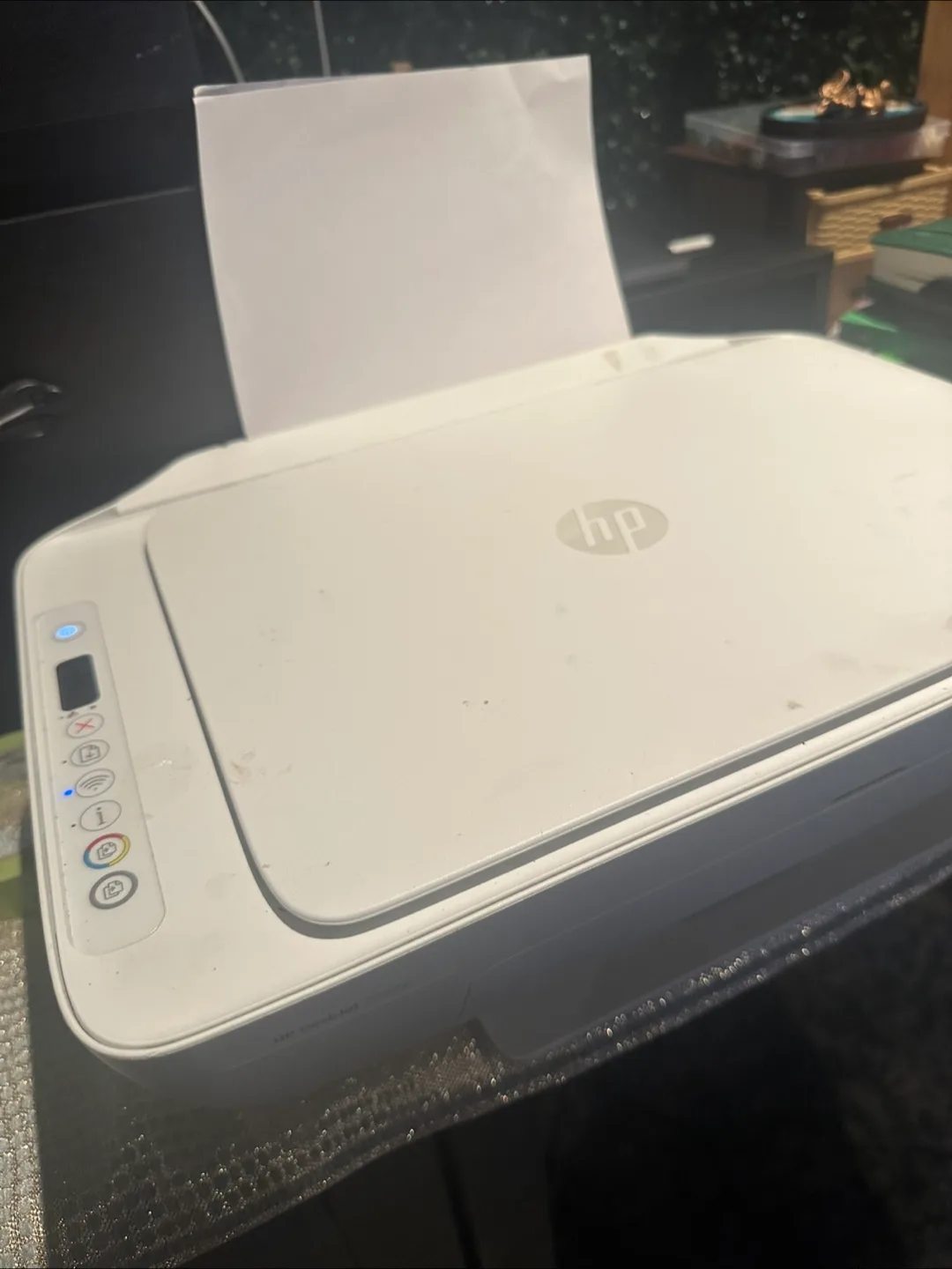 HP DeskJet 2700e All-in-One Printer thumbnail