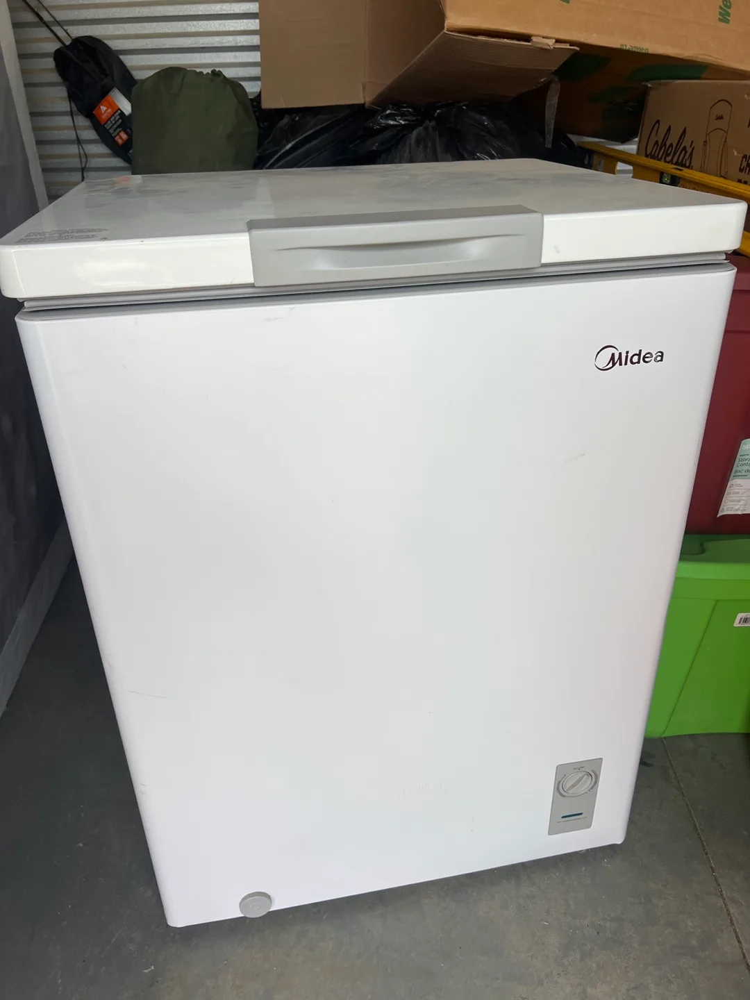 Midea Chest Freezer - White thumbnail