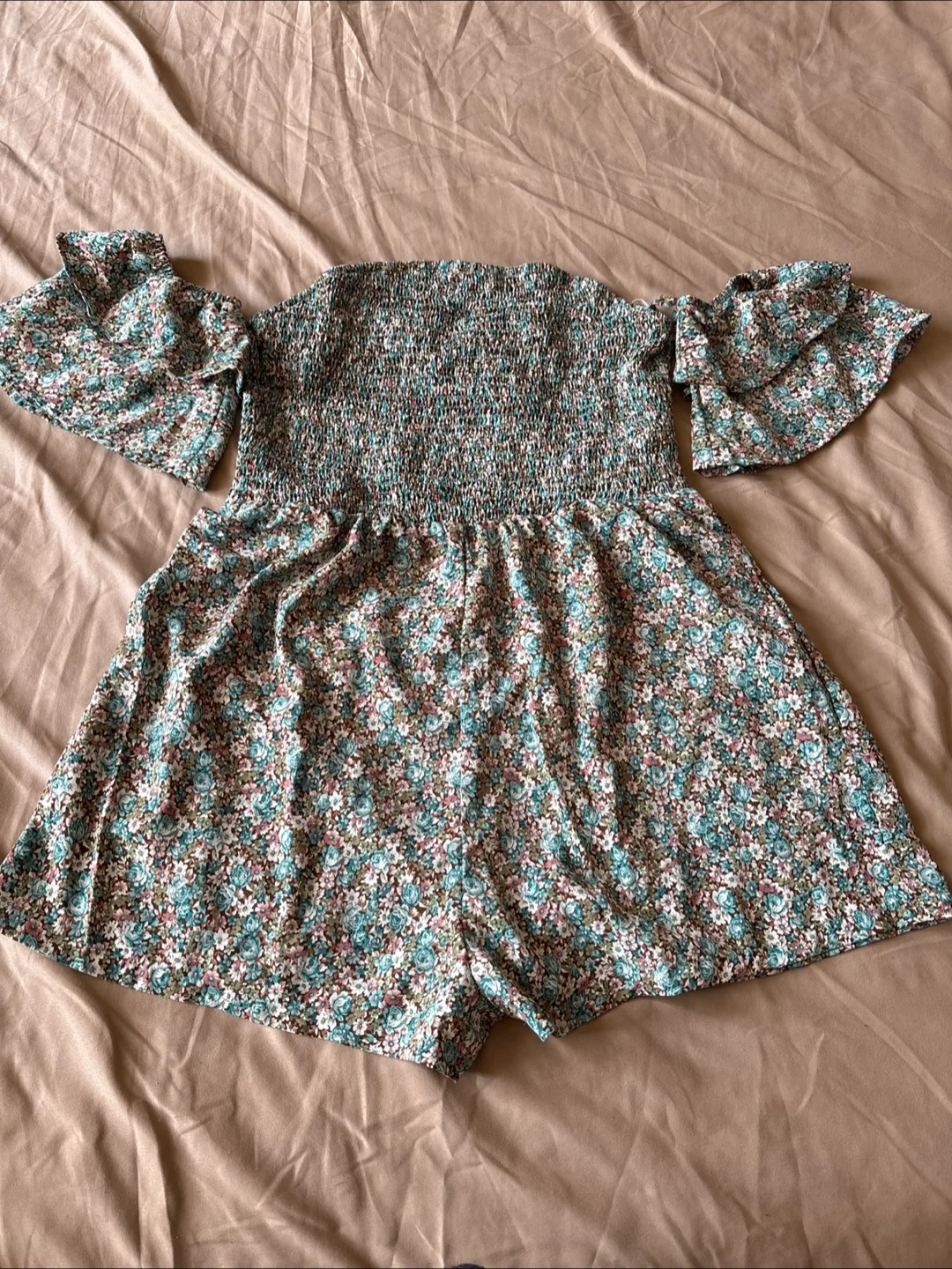 Floral Smocked Romper image indicator(2)