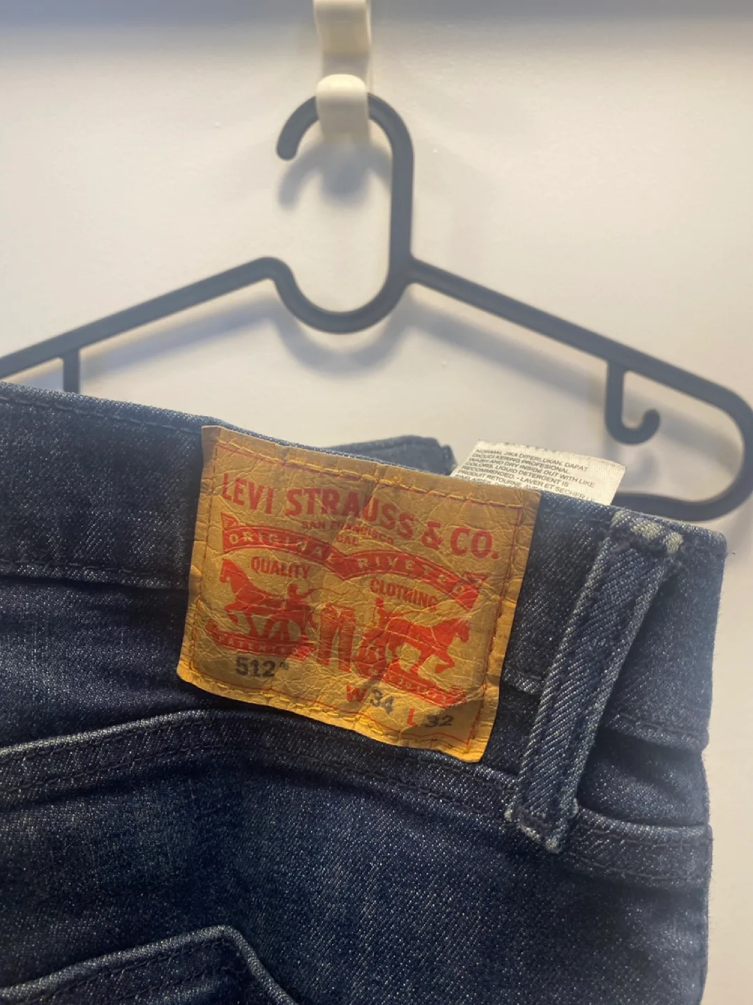 Levi's 512 Slim Taper Jeans, Size 34/32 image indicator(3)
