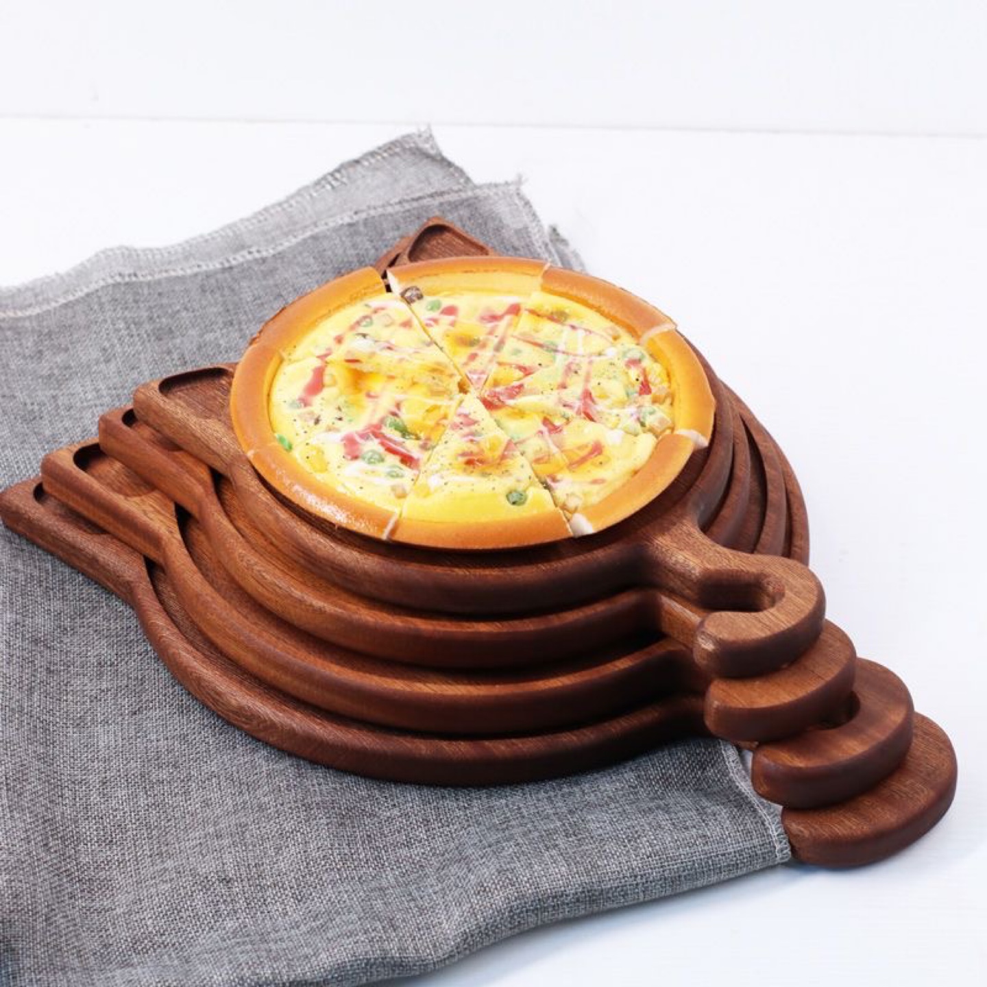 Wooden Cat Shaped Pizza Serving Board - photo 2