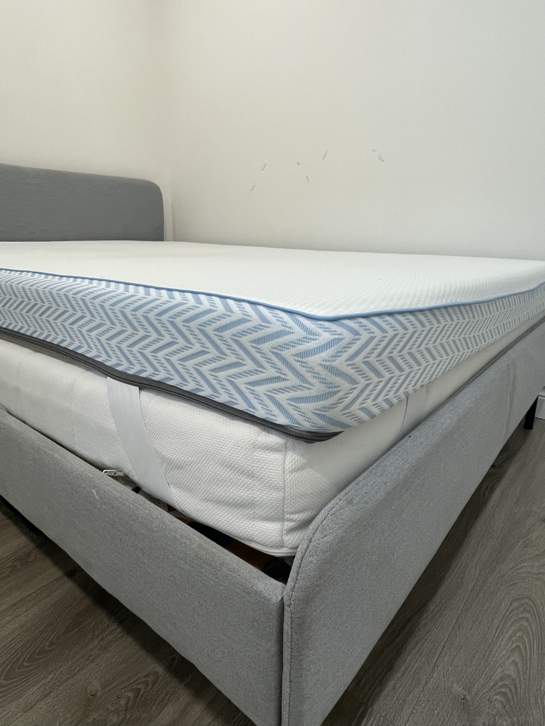 4inch Extra Firm Full mattress topper - photo 2