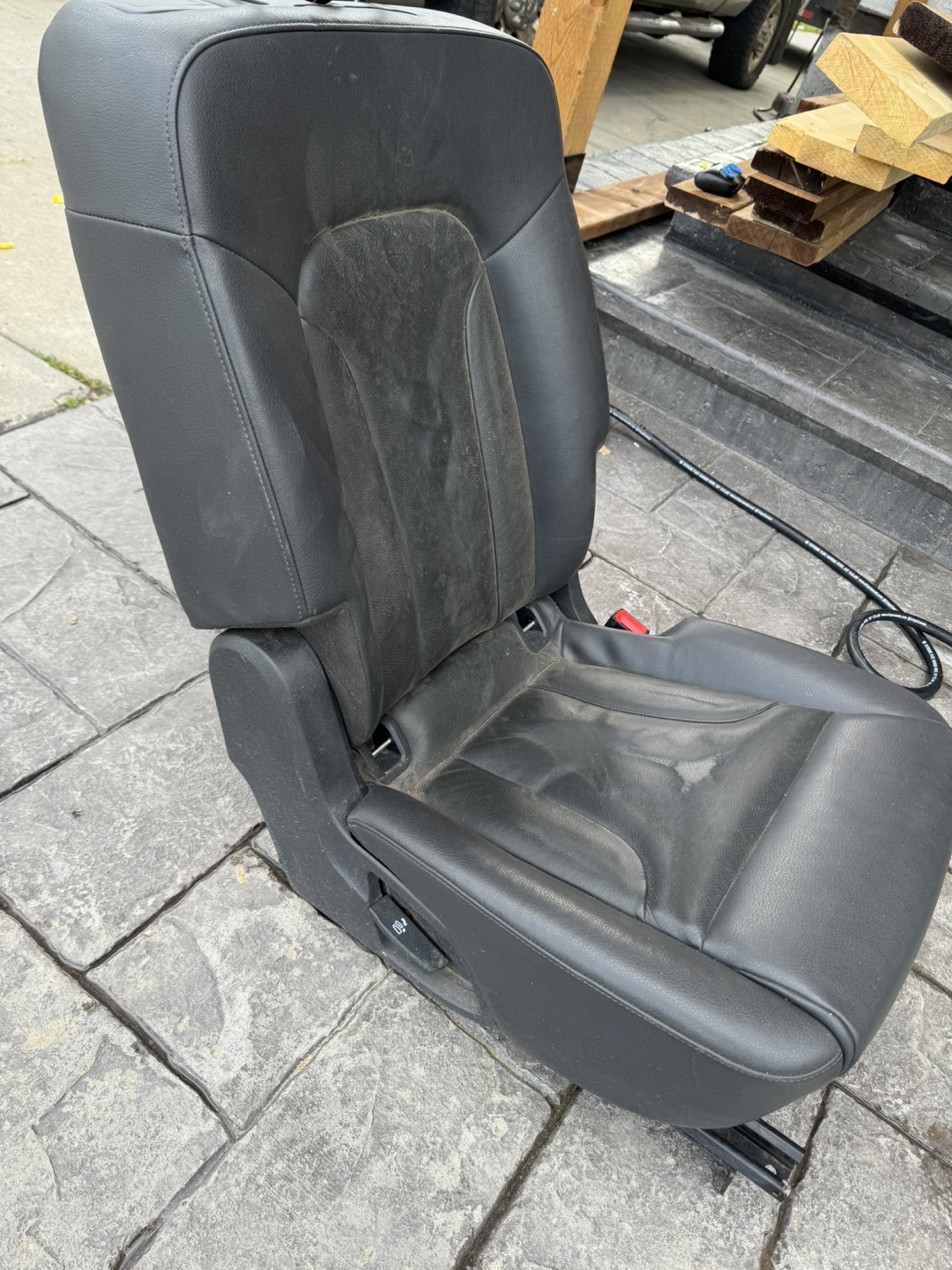 Black Car Seat - photo 2