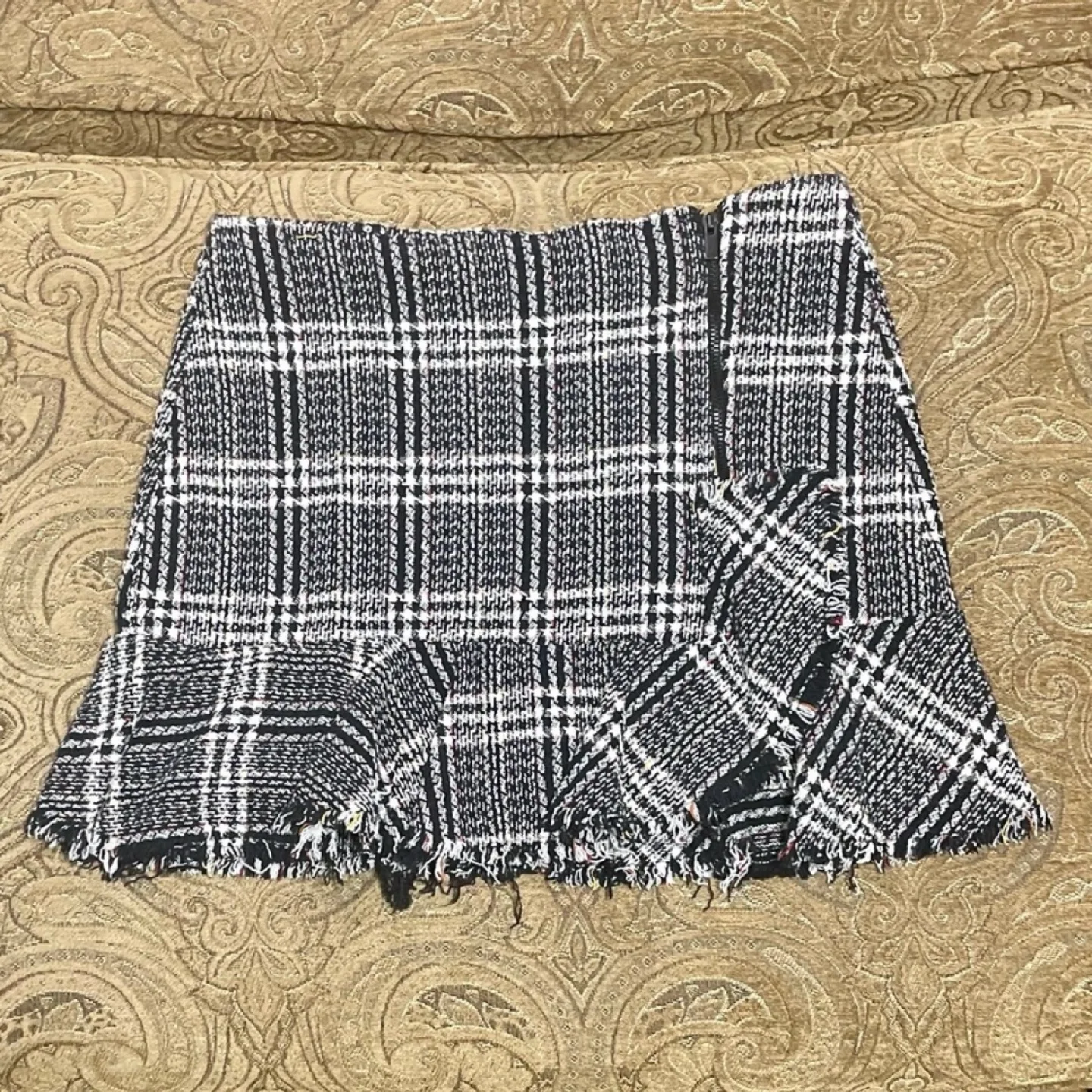 Zara Tweed Mini Skirt with Front Zipper image indicator(2)