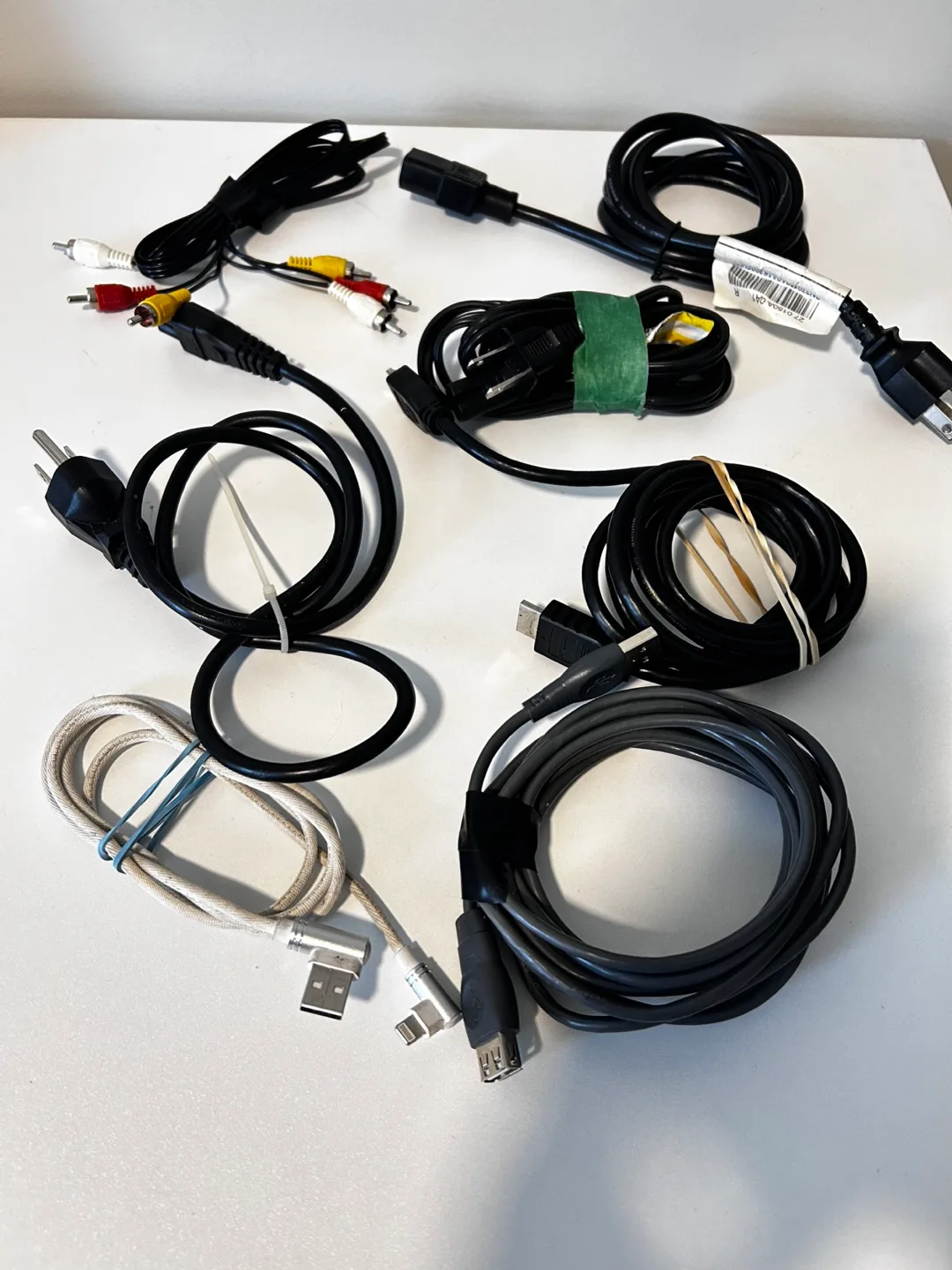 Lot of 7 Assorted Electronic Cables – Power, Audio/Video, USB thumbnail